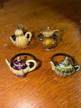 Vintage Handcrafted Teapot Napkin Rings Set - Multicolor